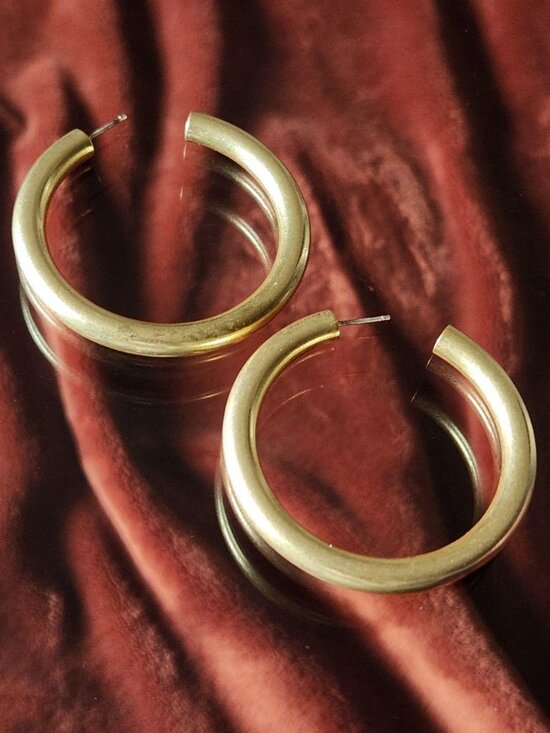 Madewell Jewelry - Madewell matte gold large "C hoop" earrings.